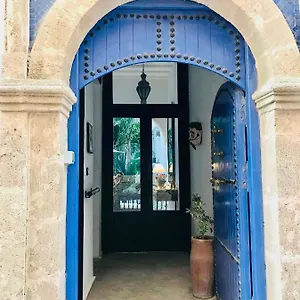 3* Pensión Dar Awil